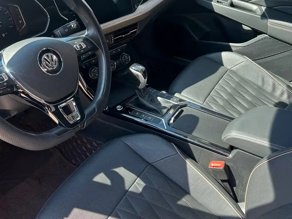 Volkswagen Passat — фото 9