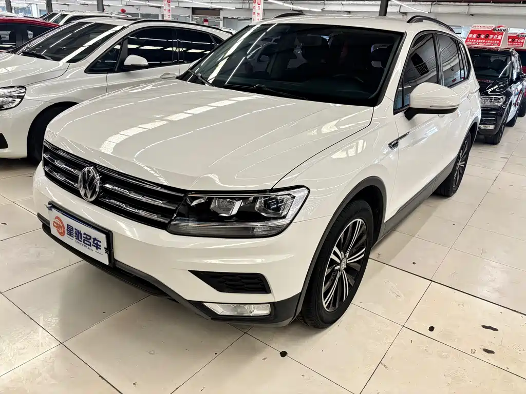 Volkswagen Tiguan L
