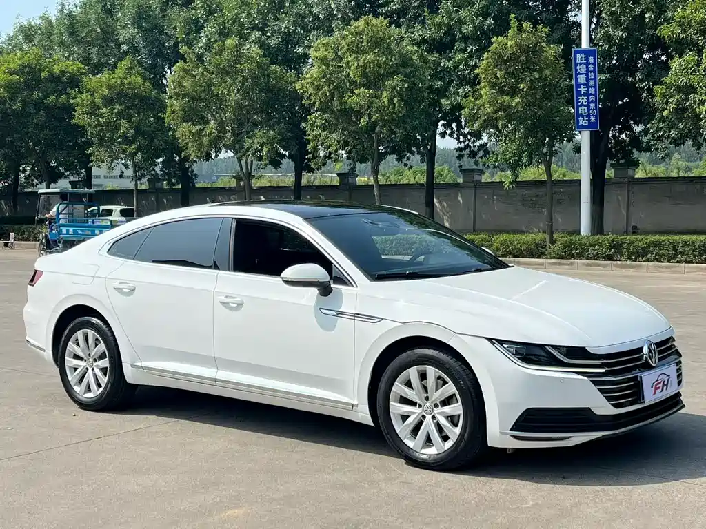 Volkswagen CC — фото 3