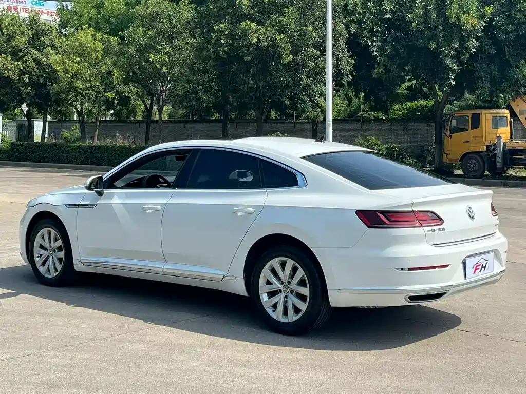 Volkswagen CC — фото 7