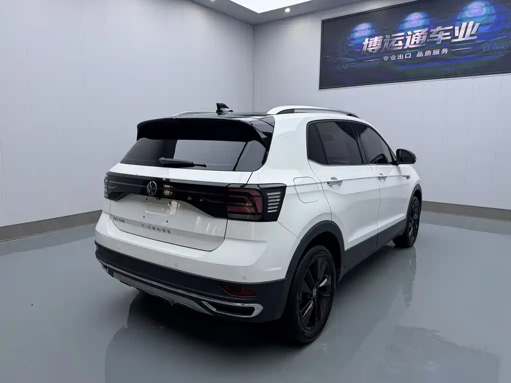 Volkswagen T-Cross — фото 6