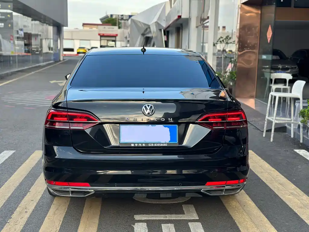 Volkswagen Phideon — фото 4