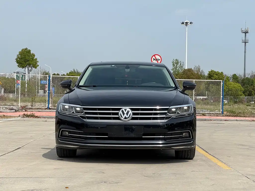 Volkswagen Phideon — фото 2