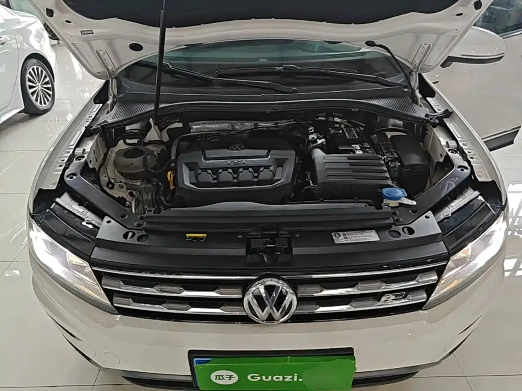 Volkswagen Tiguan L — фото 20