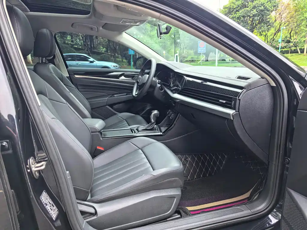 Volkswagen Passat — фото 15