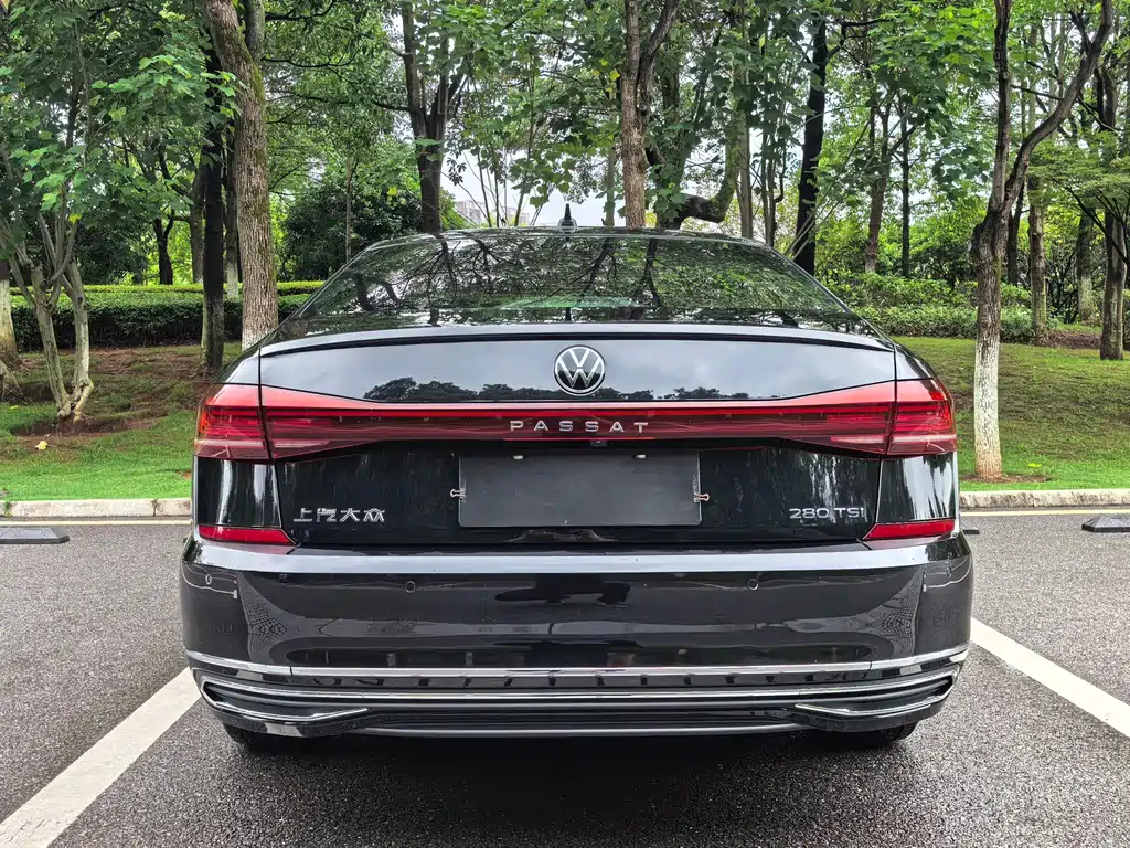 Volkswagen Passat — фото 5