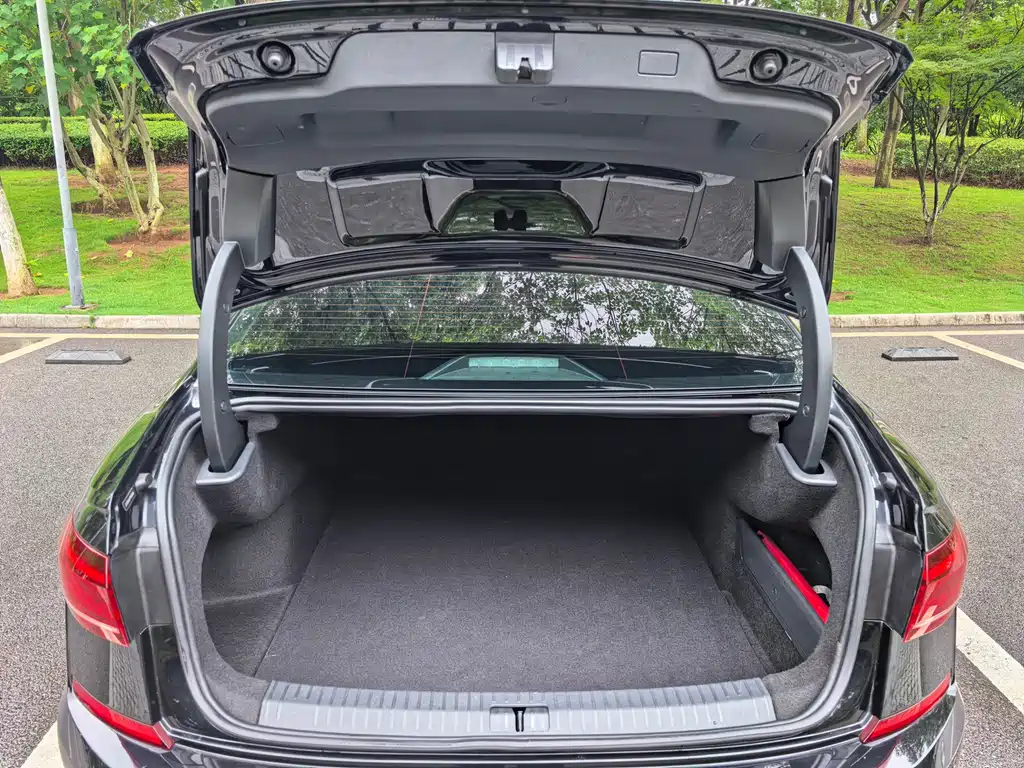 Volkswagen Passat — фото 9