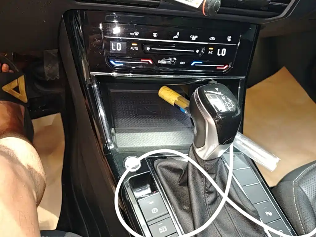 Volkswagen Passat — фото 14