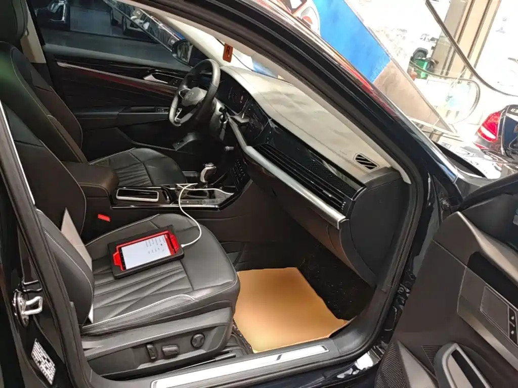 Volkswagen Passat — фото 25