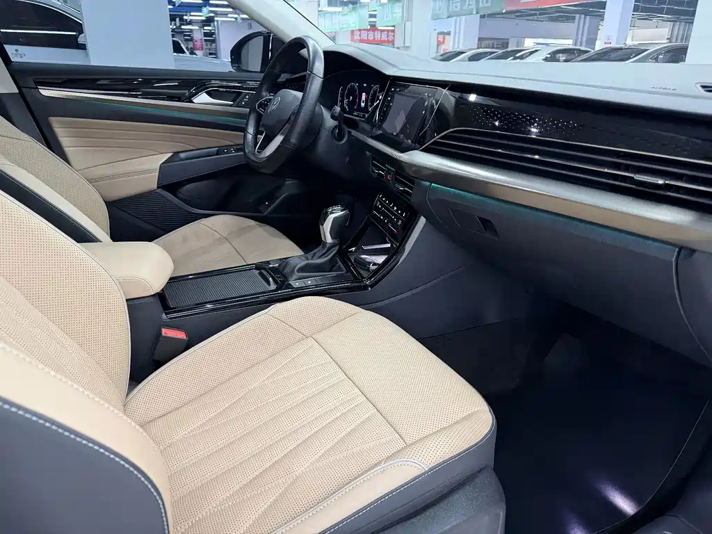 Volkswagen Passat — фото 6