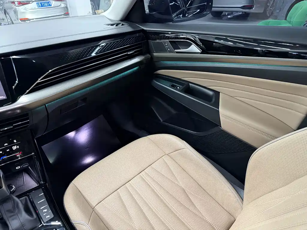 Volkswagen Passat — фото 9