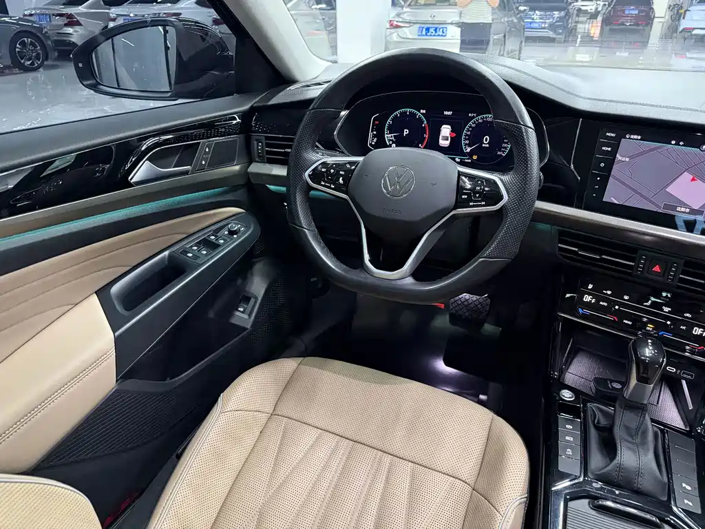 Volkswagen Passat — фото 10