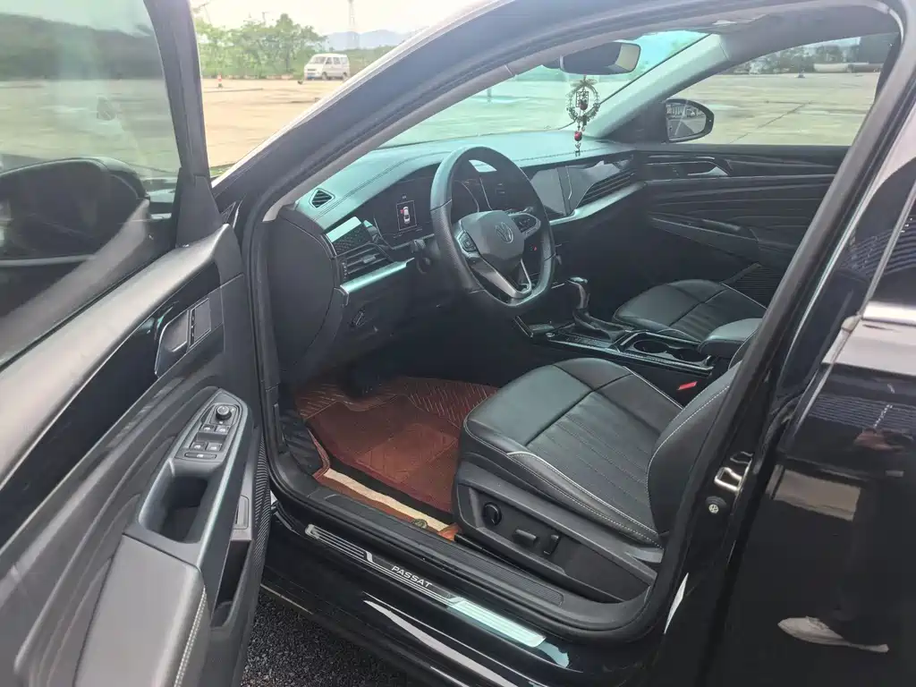 Volkswagen Passat — фото 5