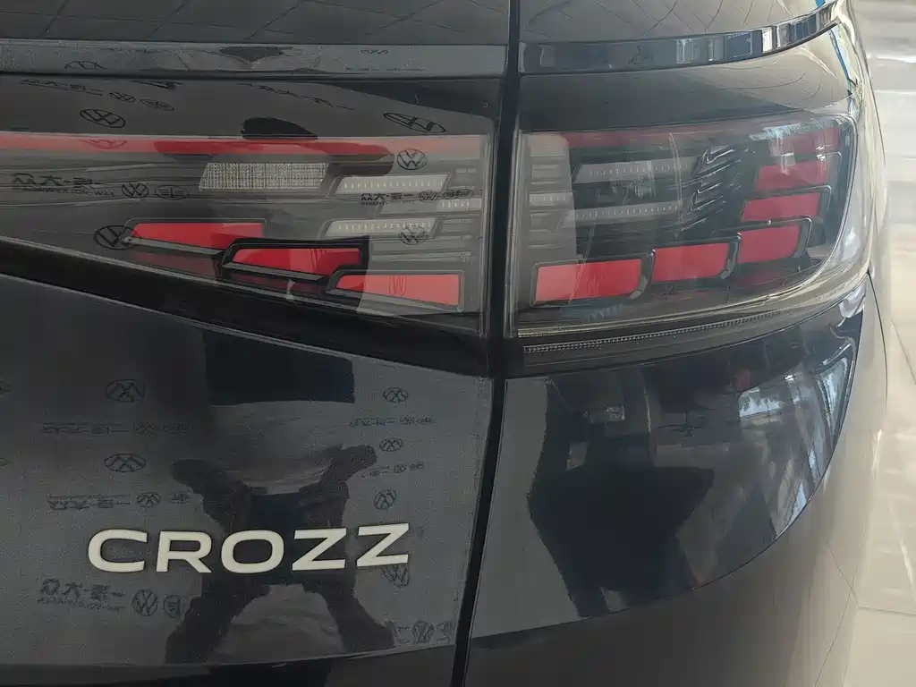 Volkswagen ID.4 Crozz — фото 15