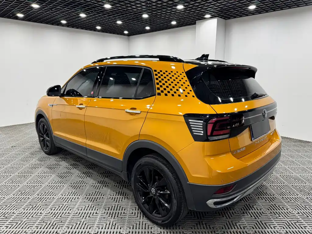 Volkswagen T-Cross — фото 9