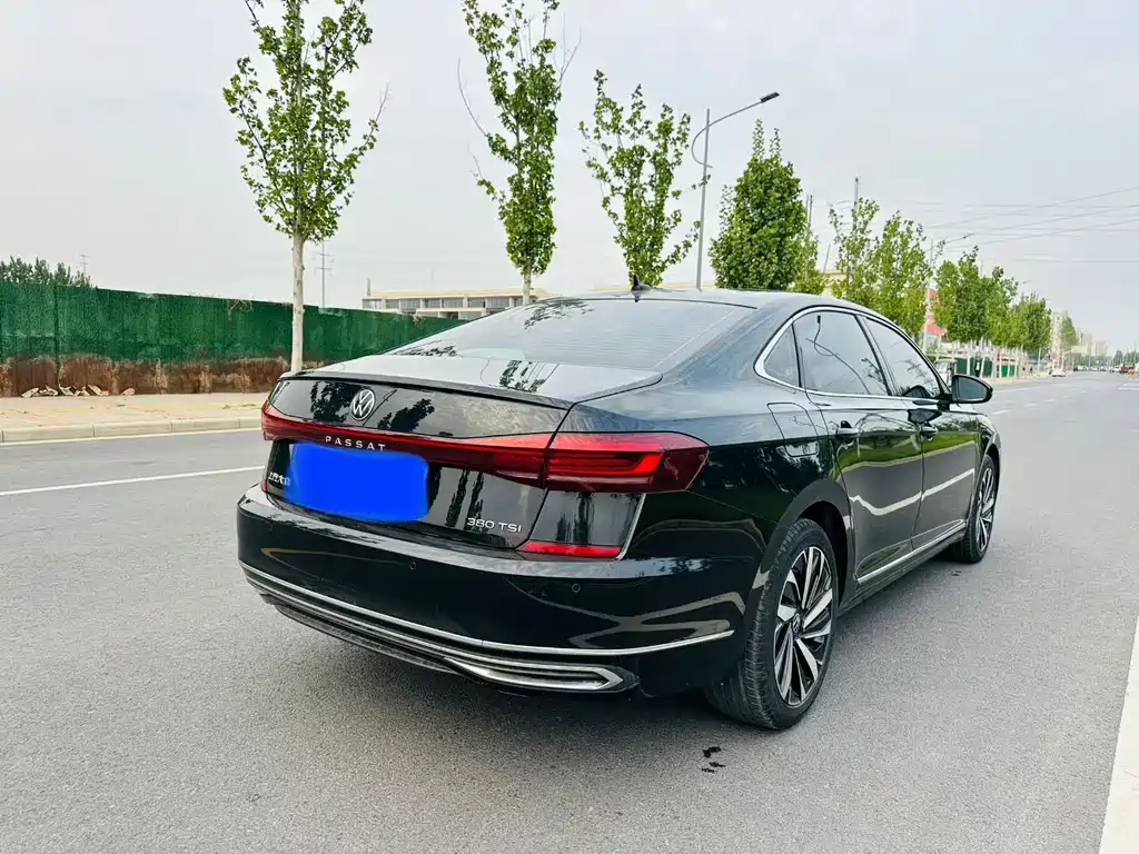 Volkswagen Passat — фото 7
