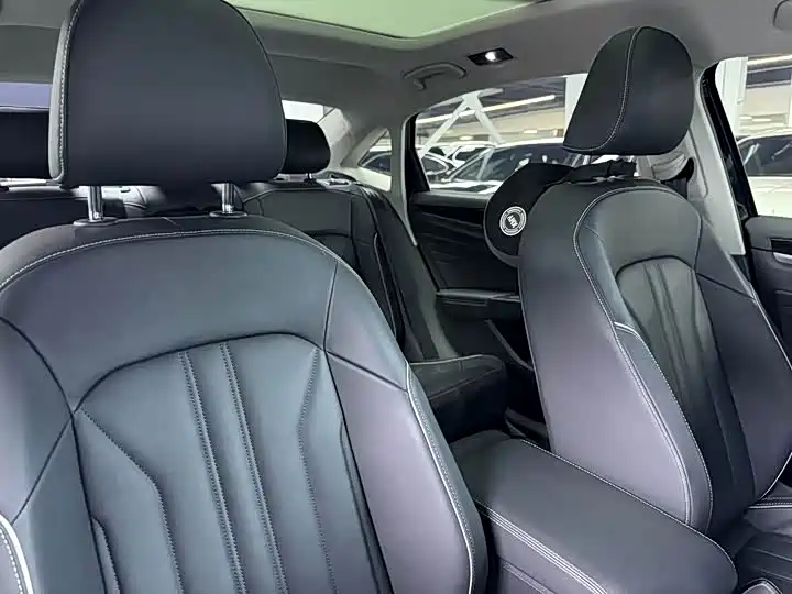 Volkswagen Passat — фото 15