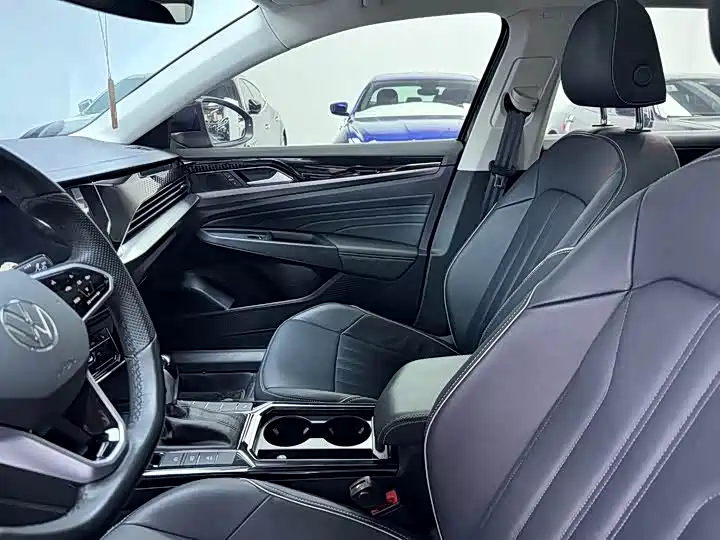Volkswagen Passat — фото 4