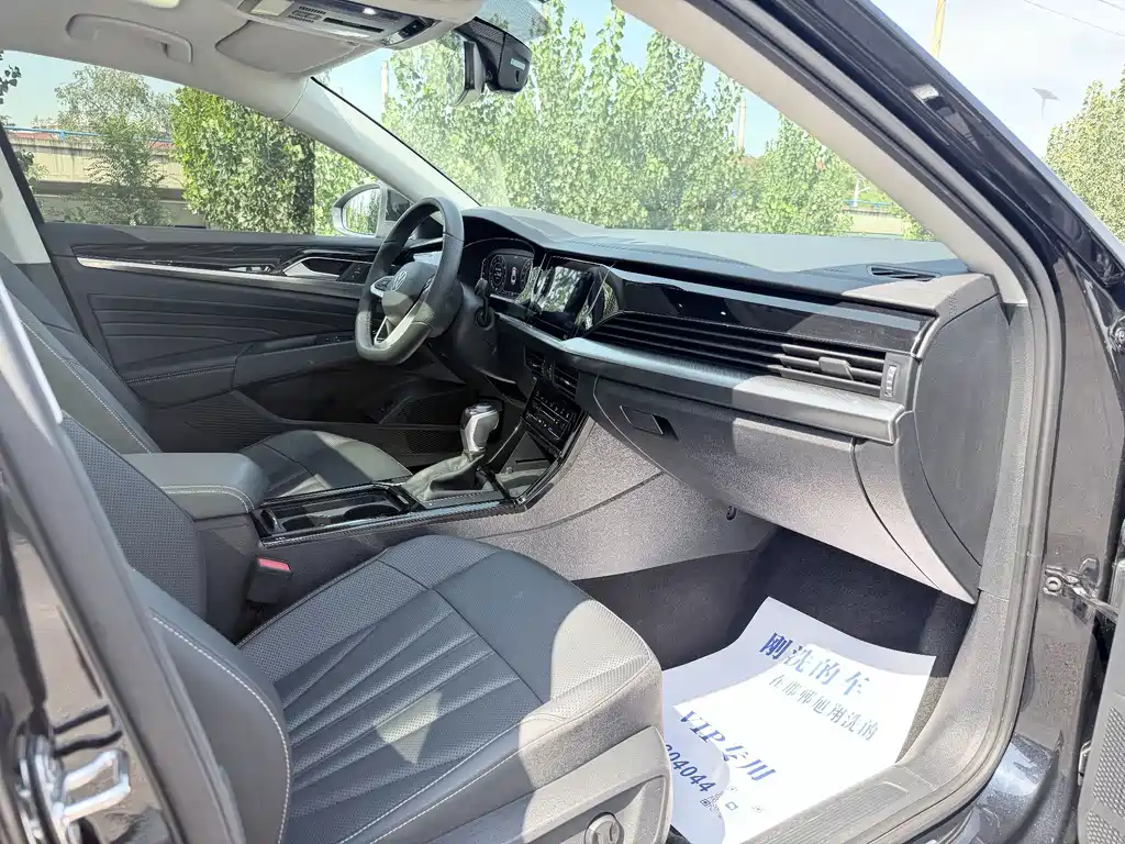 Volkswagen Passat — фото 7