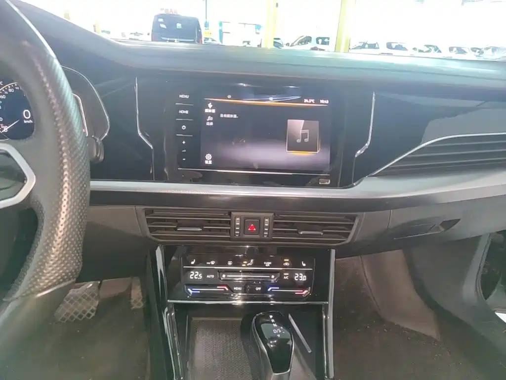 Volkswagen Passat — фото 13