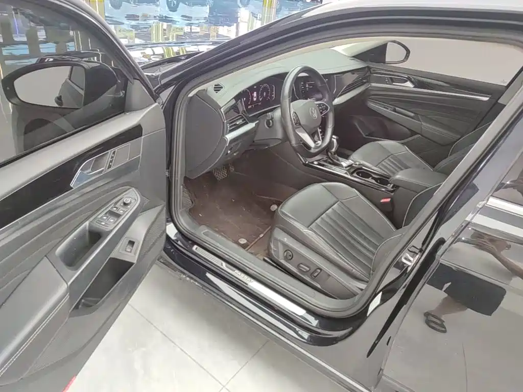 Volkswagen Passat — фото 16