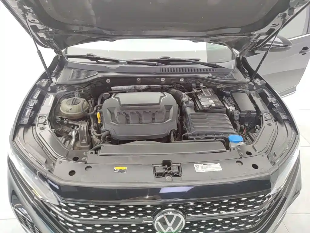 Volkswagen Passat — фото 20