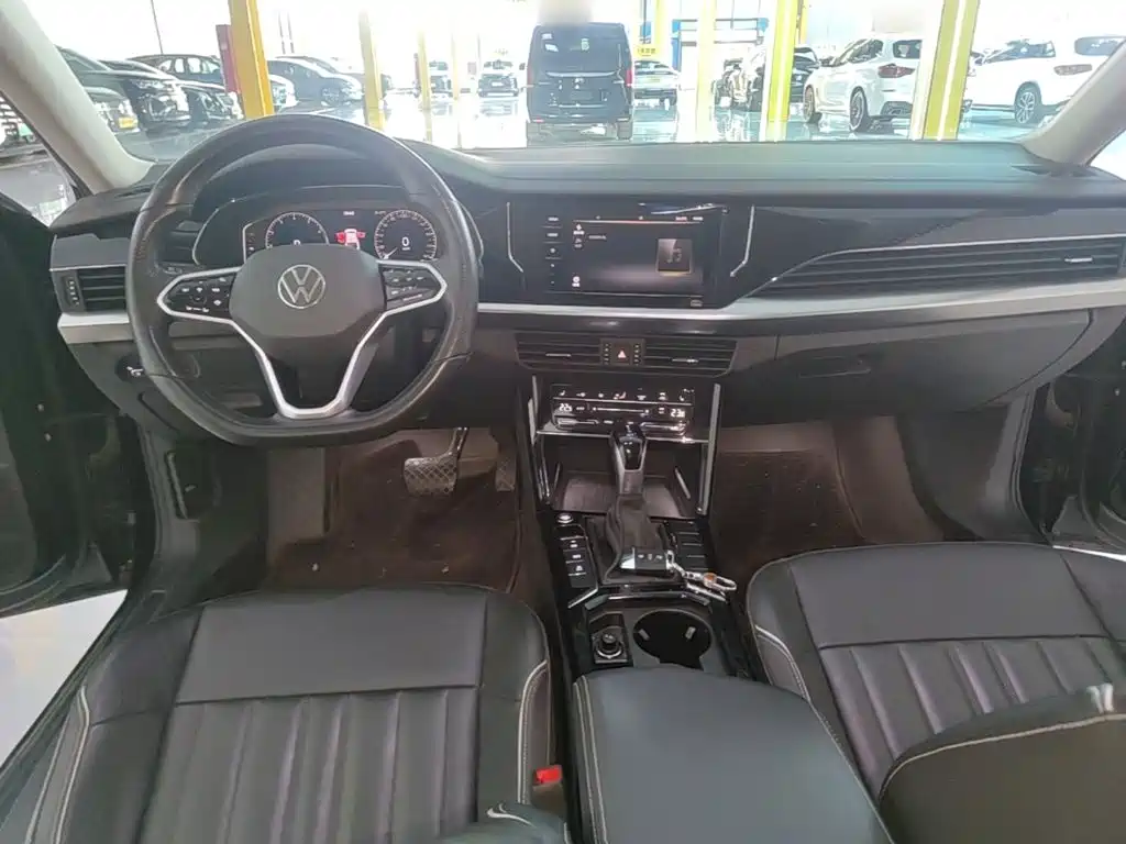 Volkswagen Passat — фото 10
