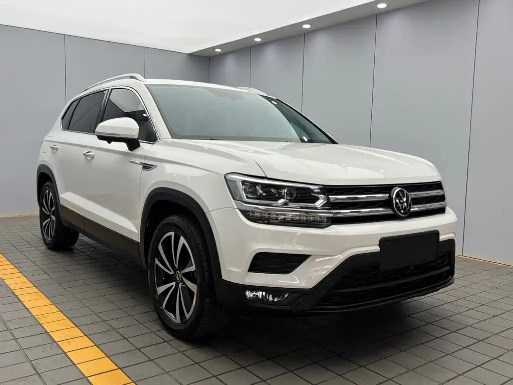 Volkswagen Tharu — фото 3