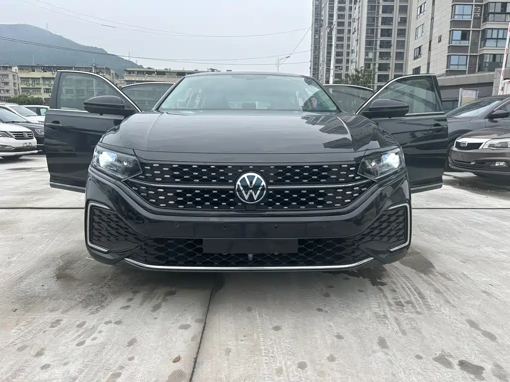 Volkswagen Passat — фото 4