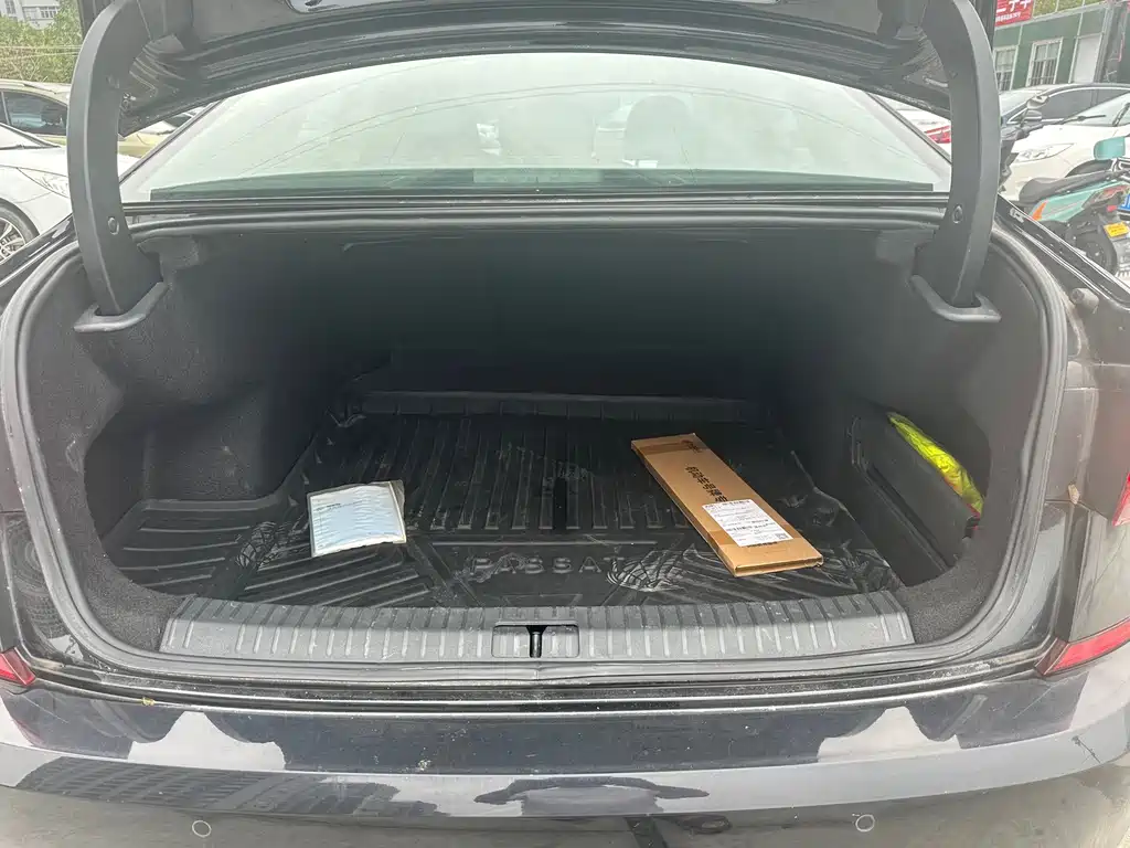 Volkswagen Passat — фото 9