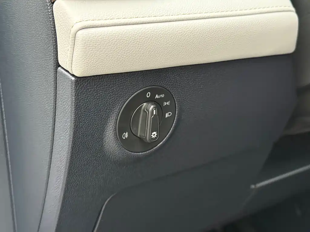 Volkswagen Tharu — фото 7