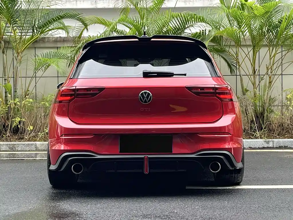 Volkswagen Golf GTI — фото 16