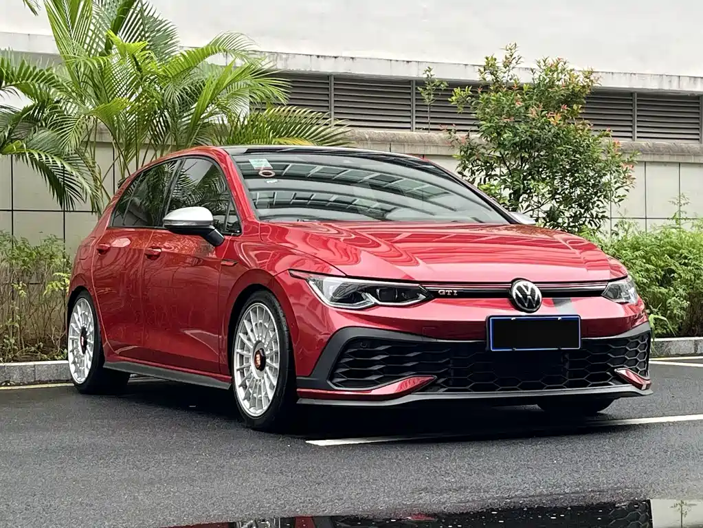 Volkswagen Golf GTI — фото 3