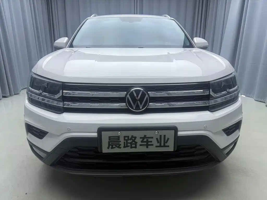 Volkswagen Tharu — фото 2