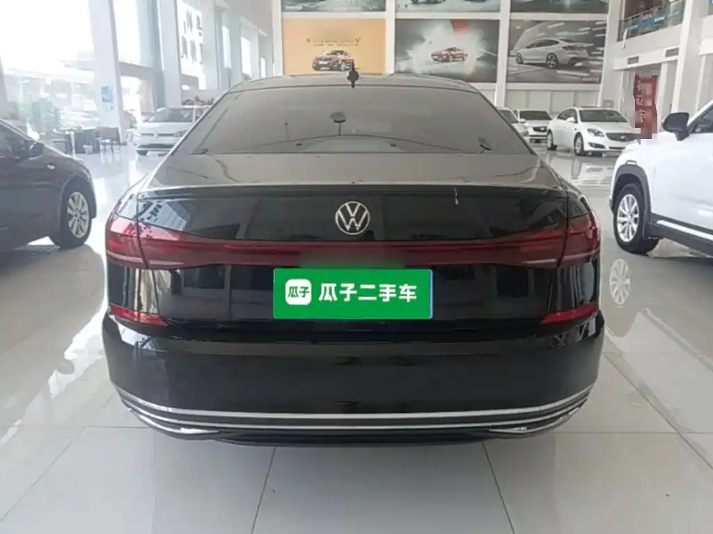 Volkswagen Passat — фото 6