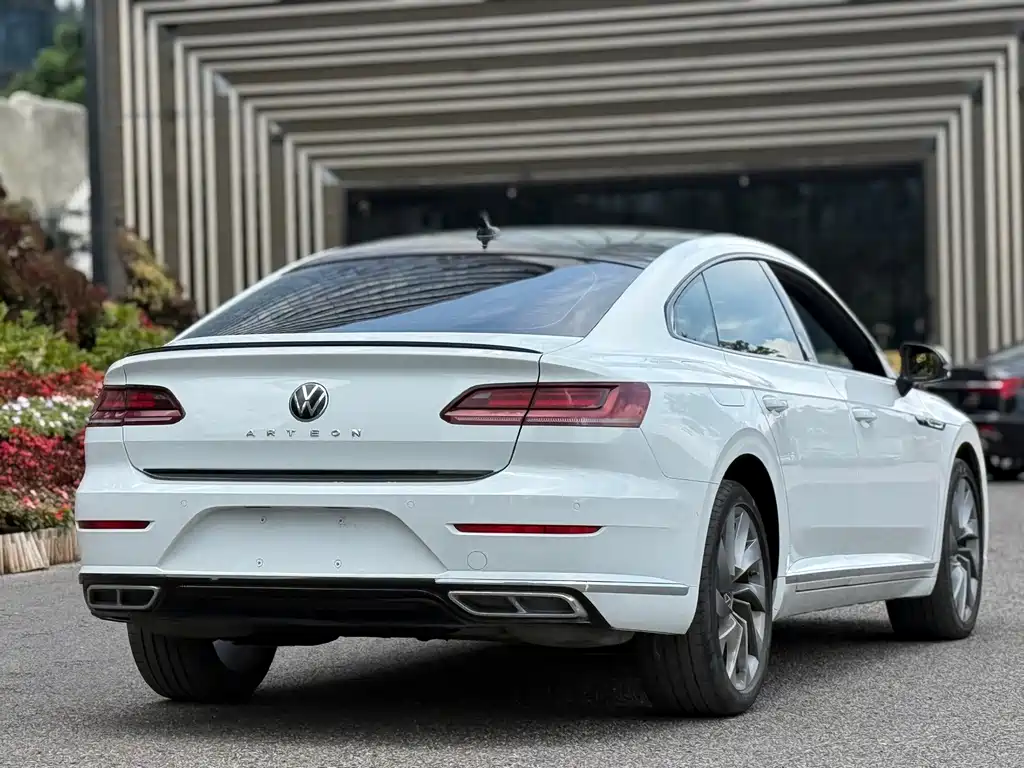 Volkswagen CC — фото 17
