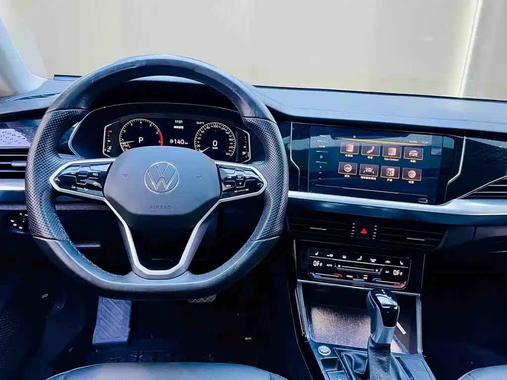 Volkswagen Passat — фото 10