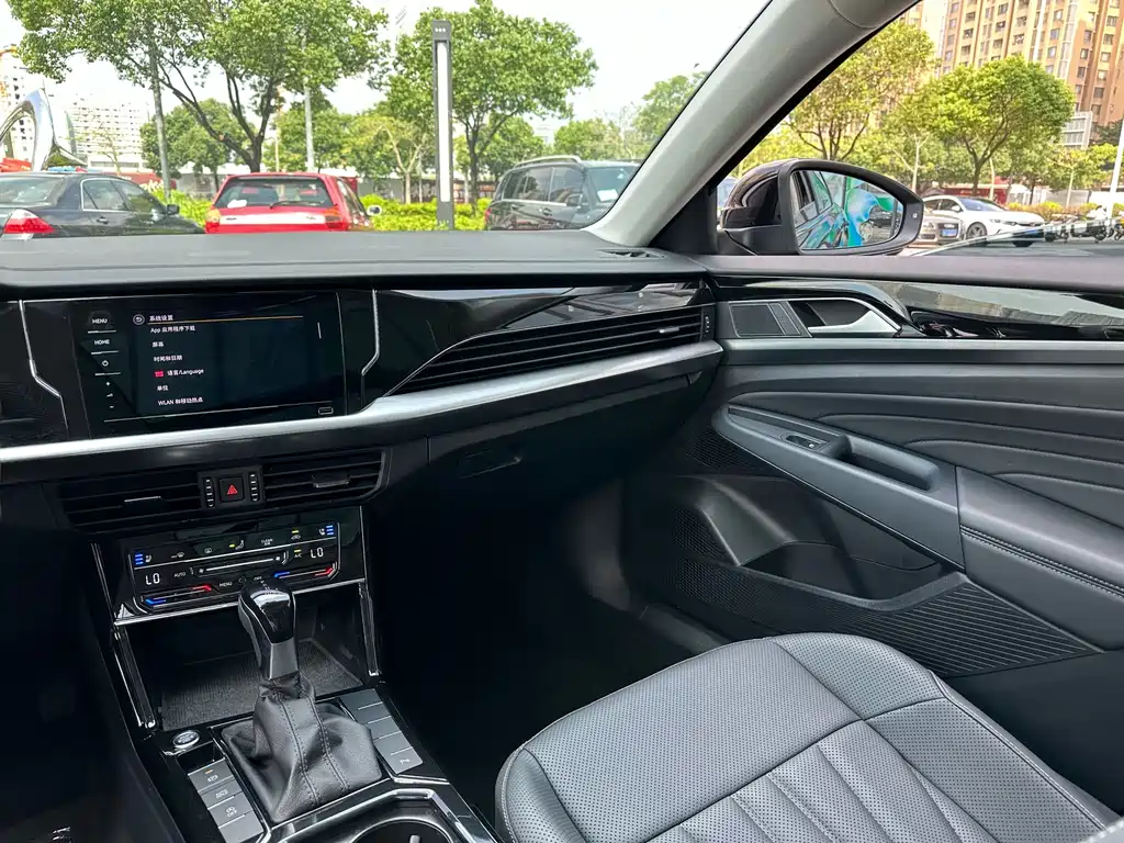 Volkswagen Passat — фото 21