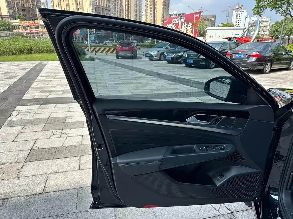 Volkswagen Passat — фото 9