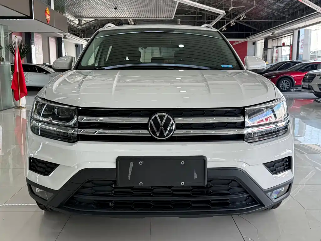 Volkswagen Tharu — фото 2