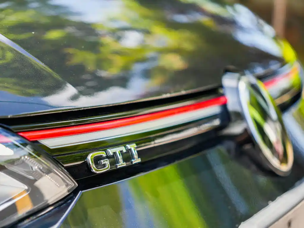 Volkswagen Golf GTI — фото 14