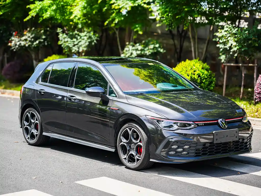 Volkswagen Golf GTI — фото 3
