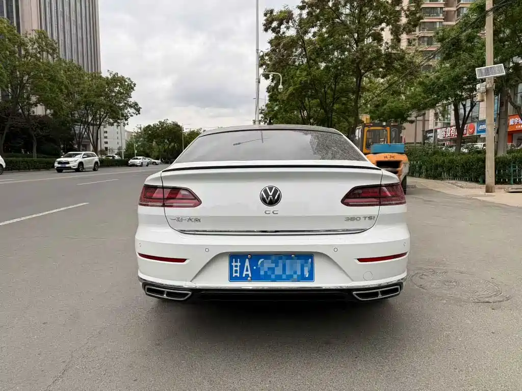 Volkswagen CC — фото 5