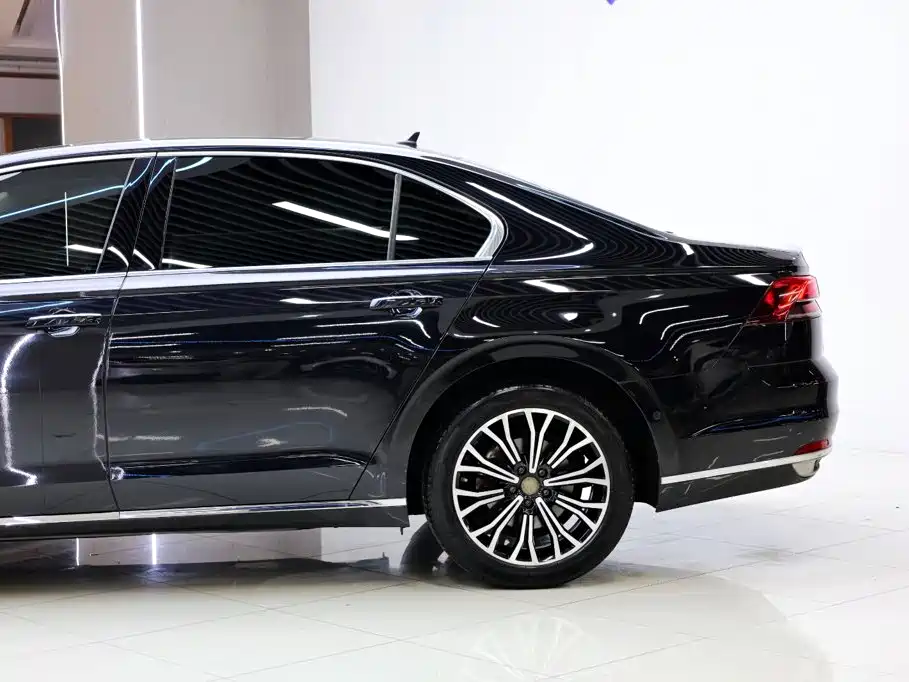 Volkswagen Phideon — фото 4