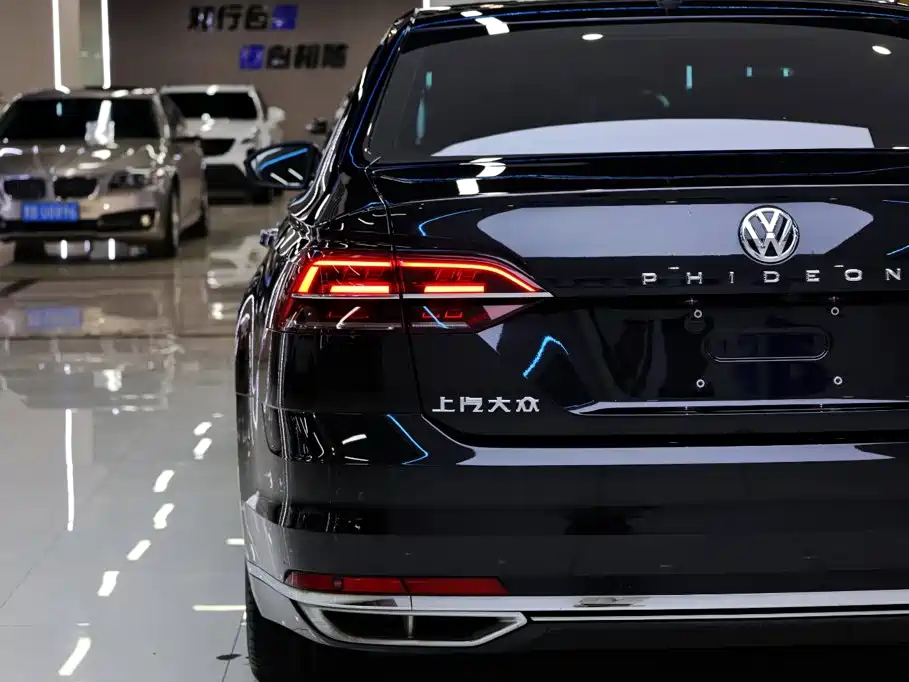 Volkswagen Phideon — фото 8