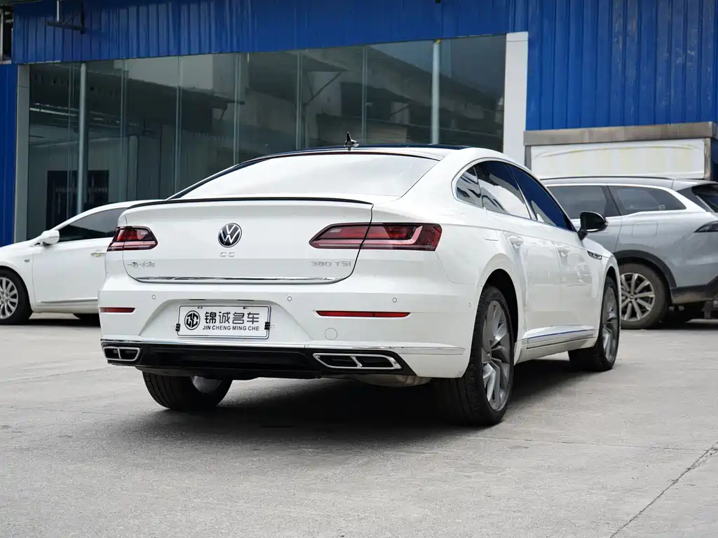Volkswagen CC — фото 8