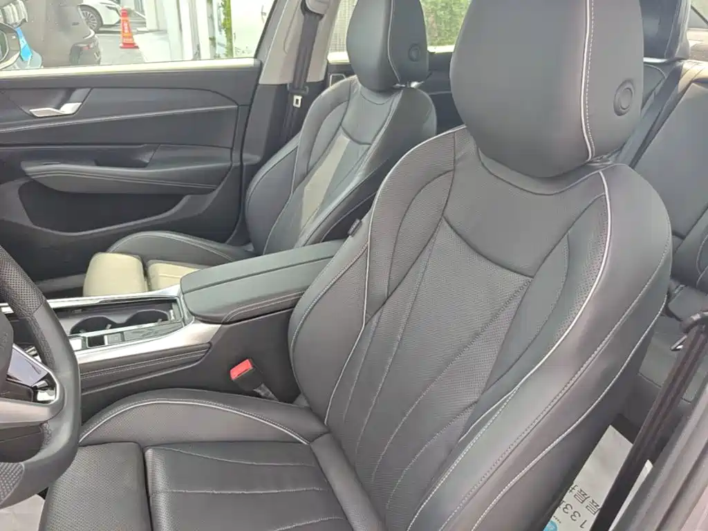 Volkswagen Passat — фото 15