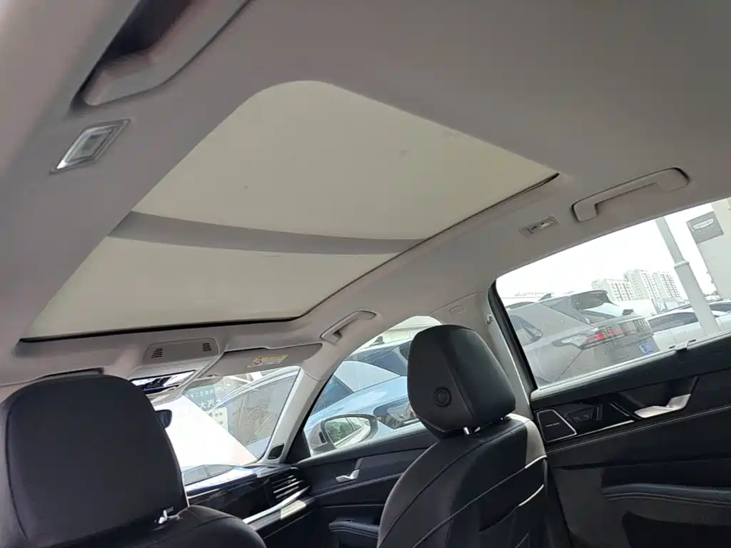 Volkswagen Passat — фото 18