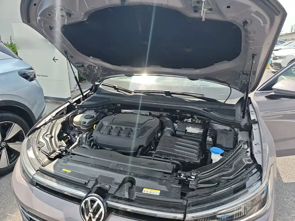 Volkswagen Passat — фото 20