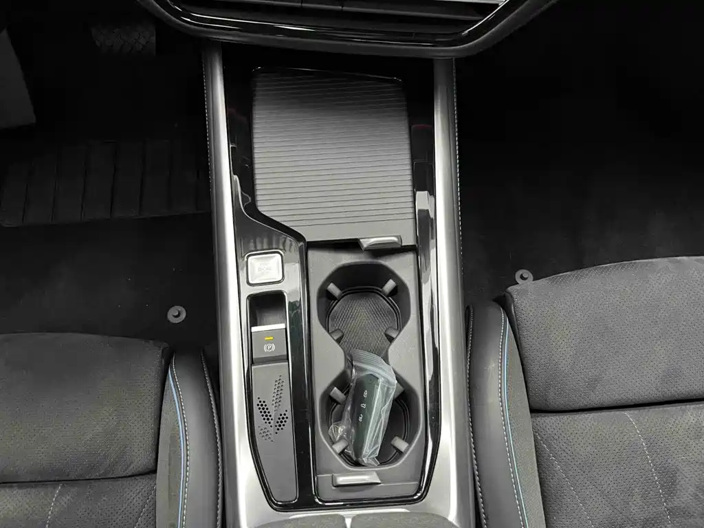 Volkswagen Passat — фото 5